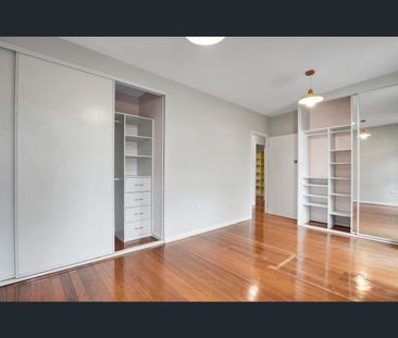 99 Kooringal Avenue, Thornleigh, NSW 2120 - Photo 5