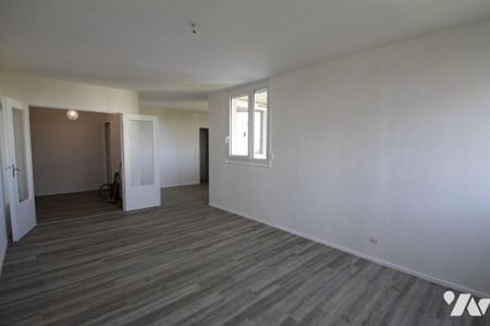 Quartier Plateau St Jean, au 5éme étage avec ascenseur, appartement 4 pièces de 83 m² et compre... - Photo 3