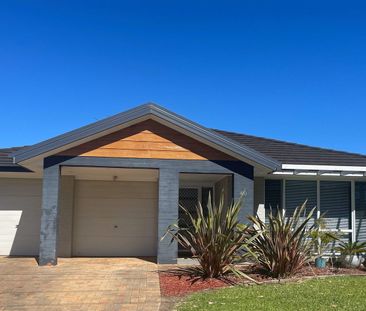 Beautiful Family Home - Photo 6