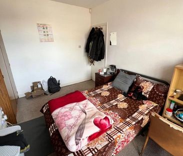 Room in a Shared House, Heath Road, TW3 - Photo 2