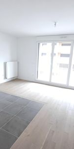 location Appartement T2 DE 42.3m² À RUEIL MALMAISON - Photo 3