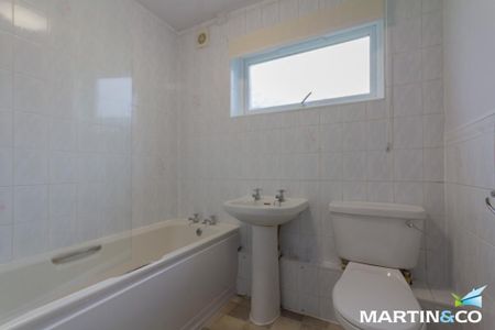 2 bedroom flat to rent - Photo 3