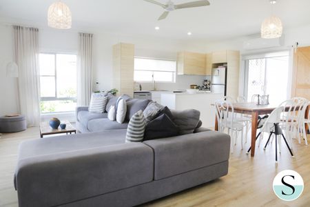 19 Pacific Drive, Swansea Heads NSW 2281 - House For Rent | Domain - Photo 2