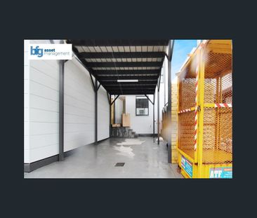 Modern 2-Bedroom Townhouse With Carport in Clyde - Photo 5