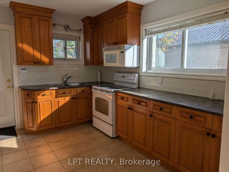 For Lease - 9 Atkinson Avenue Unit# Main, Toronto, Ontario - Photo 3