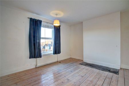 2 bedroom end of terrace house to rent - Photo 5