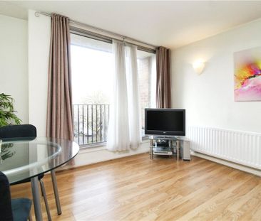 Campion Close, Croydon, CR0 5SN - Photo 2