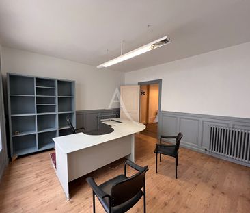 Location bureaux 2 pièces, 58.00m², Saintes - Photo 2