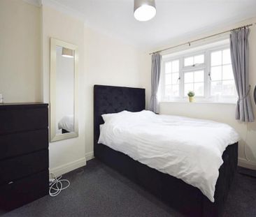 3 Bedroom Terraced To Let - Photo 1