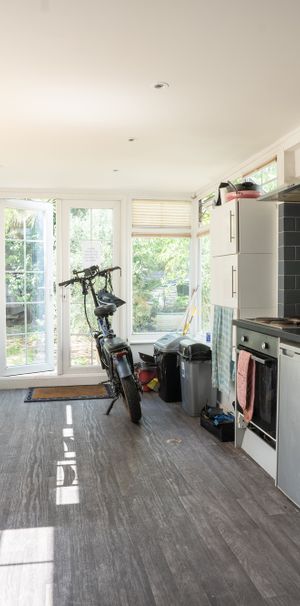 Bridge Way, Twickenham - Photo 1