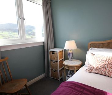 3 bedroom semi-detached house to rent - Photo 6