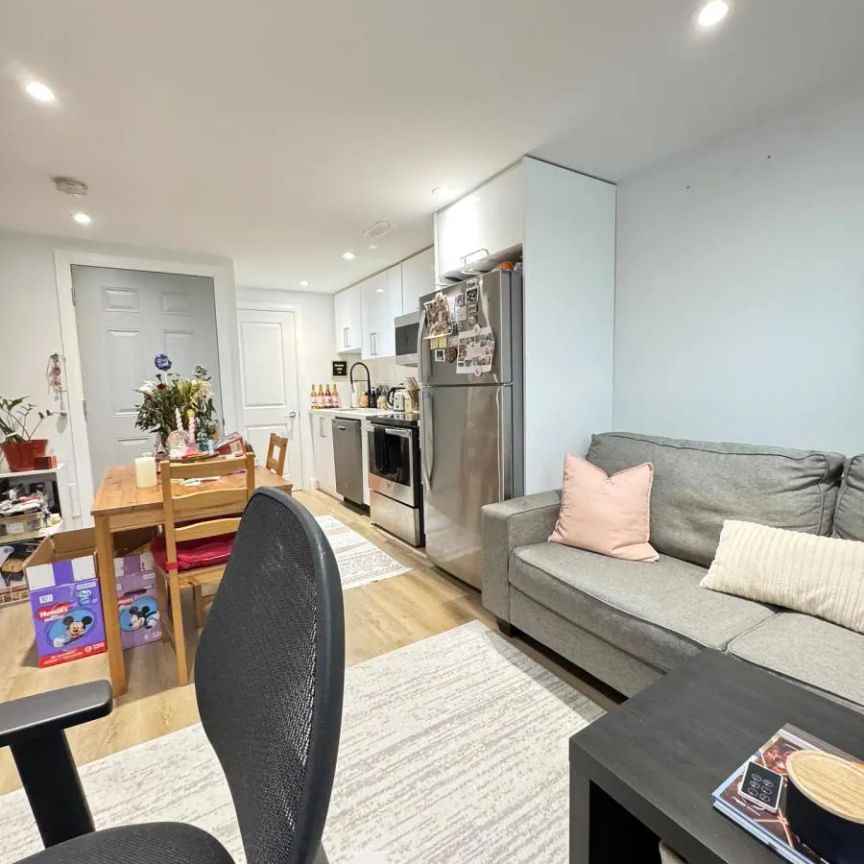 980 JACARANDAH DRIVE - Photo 1