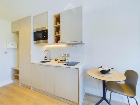 Studio to rent - Photo 5