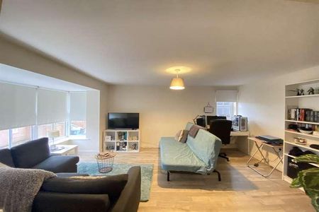 Sherfield On Loddon, RG27 - Photo 2