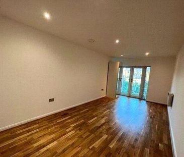 1 bedroom penthouse to rent - Photo 4