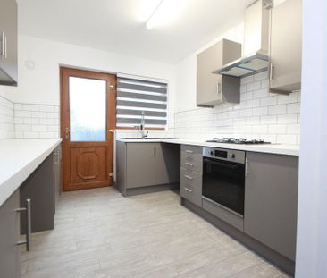 2 bedroom terraced house to rent - Photo 6