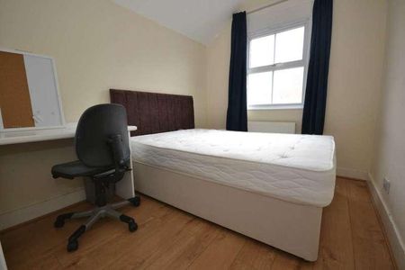 Pitcroft Avenue, Reading, RG6 - Photo 2
