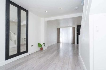 Harwoods Road, Wd, Watford, WD18 - Photo 3