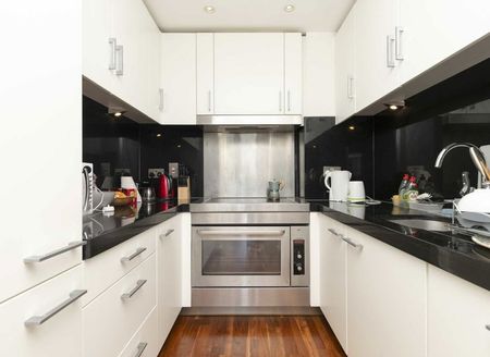 Fairmont Avenue Canary Wharf, E14 - Photo 5