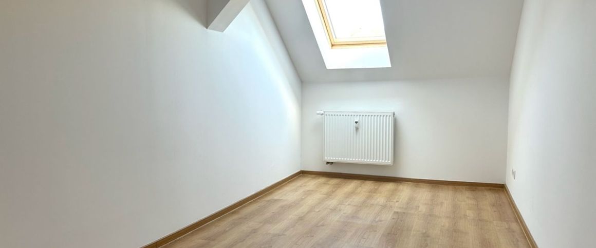 Lutherviertel • 4-Raum Wohnung • Tageslichtbad mit Wanne • toller Ausblick • zur Miete • WG-geeignet - Photo 1