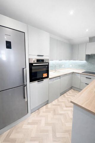 2 bedroom apartment to rent - Photo 4