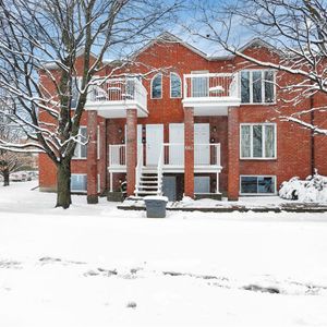 880-1 - 880 Boulevard De La Cité-des-Jeunes, Hull - Photo 3