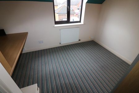 2 bedroom semi-detached house to rent - Photo 3