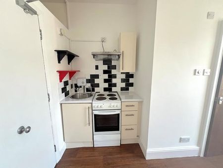 Studio to rent - Photo 4