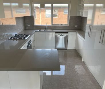 12/90 Liddiard Street, Hawthorn - Photo 1