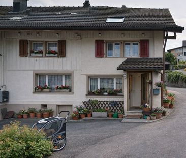 Charming 3-room terraced house with parking, Menziken - Photo 6