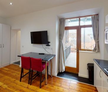 Studio to rent - Photo 3