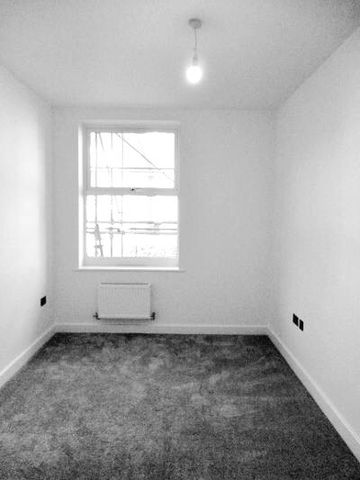 2 Bed Flat, Hampstead Village, NW3 - Photo 4