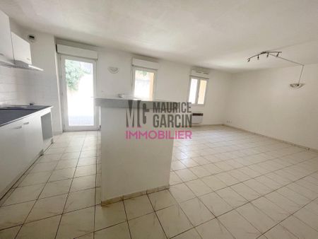 A LOUER - APPARTEMENT CARPENTRAS 4 pièces - 81.80m² - Photo 2