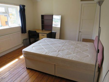 3 bedroom house to rent - Photo 3