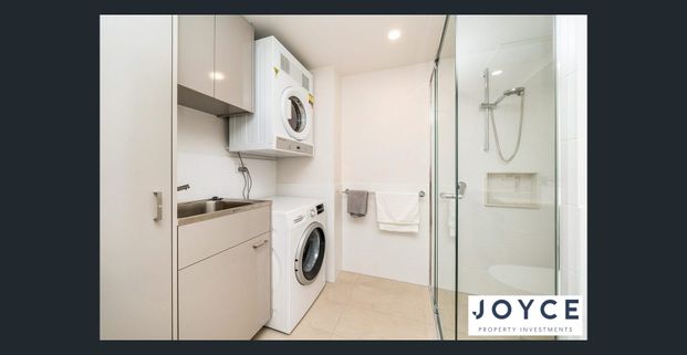 Stylish CBDEdge TwoBed - Photo 1