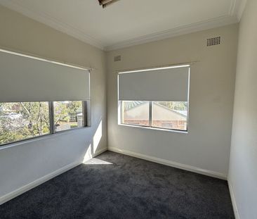 Neat and tidy two bedroom unit - Photo 6