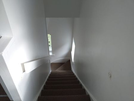 2 Bed Flat, Great Barr, B43 - Photo 2