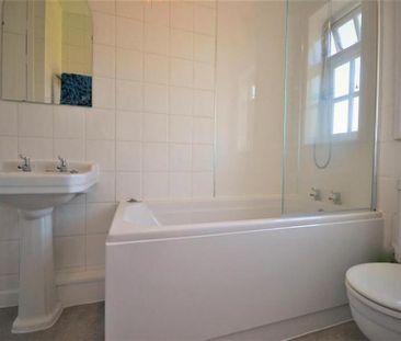 2 Bedroom Terraced To Let - Photo 6