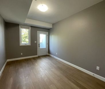 3-305 Sutherland Drive - Photo 6