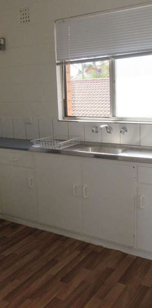 Low Maintenance Living 1km from the Beach! - Photo 1