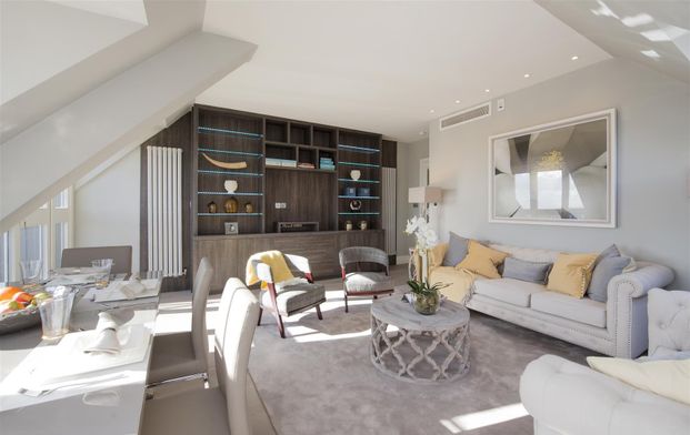 Lyndhurst Road, Hampstead, London - Photo 1