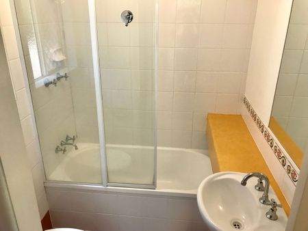 Apartment living in the heart of Maroochydore - Photo 4