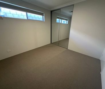 Modern Comfort & Convenient Living - Photo 5