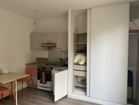 Location Appartement 1 pièce 24m² VILLIERS SUR MARNE 94350 - Photo 2