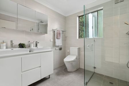 9/12 Eric Road, Artarmon NSW 2064 - Townhouse For Rent | Domain - Photo 2