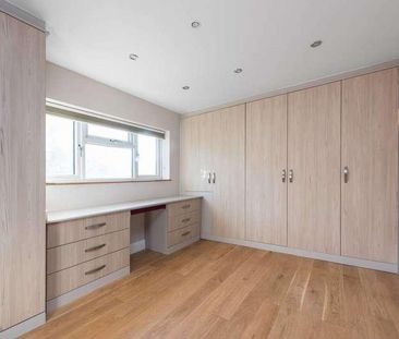 Moat Crescent, Finchley, N3 - Photo 4