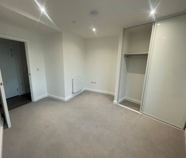 Room in a Shared Flat, Amour Court, NW10 - Photo 5