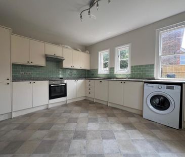 3 bedroom detached house to rent - Photo 6