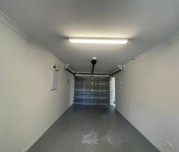 Ultra Modern and really close to beach - Photo 3