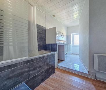 Location Appartement 3 pièces 82m² BEDARIEUX 34600 - Photo 3